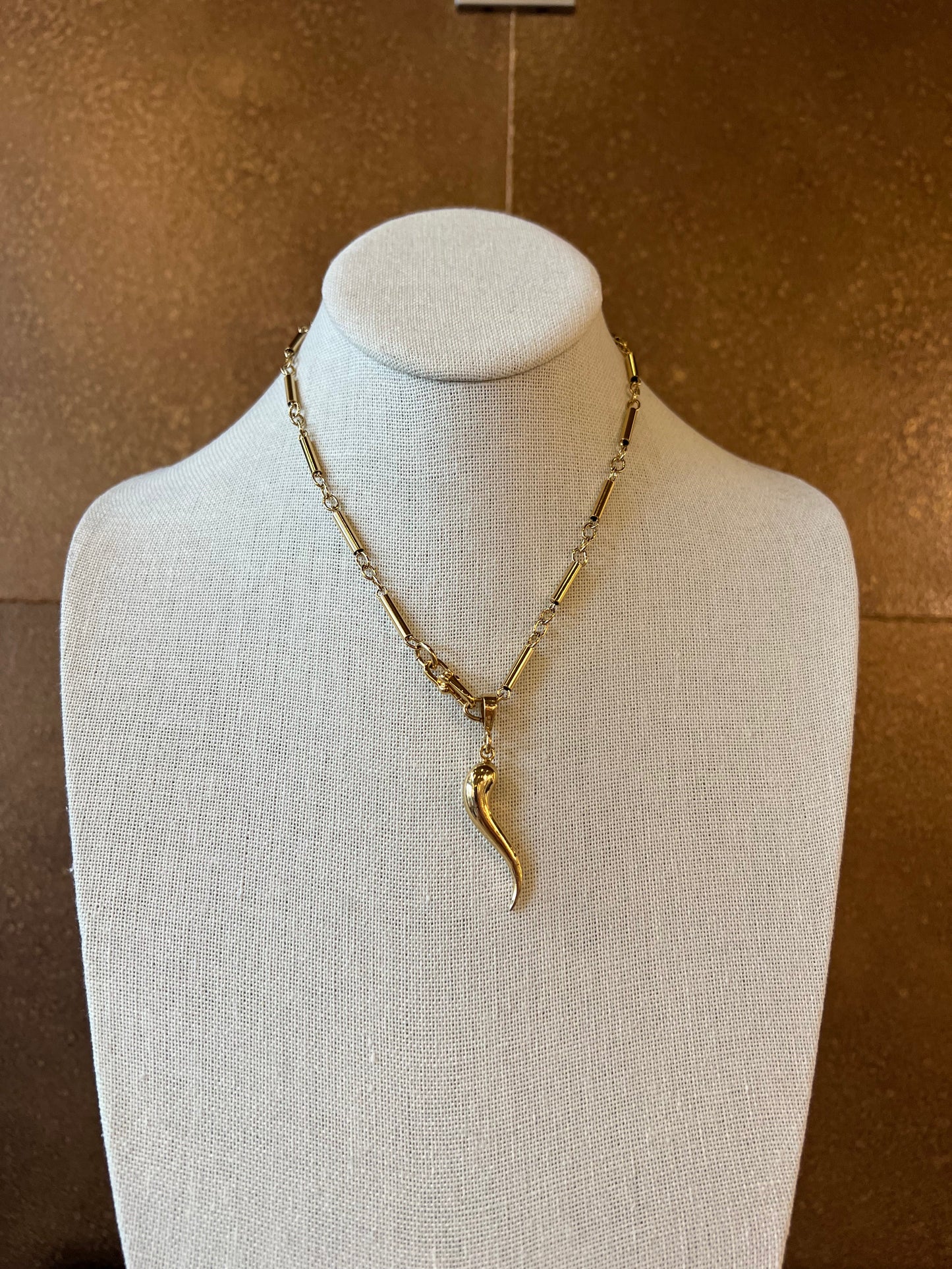 Swoosh Pendant Necklace