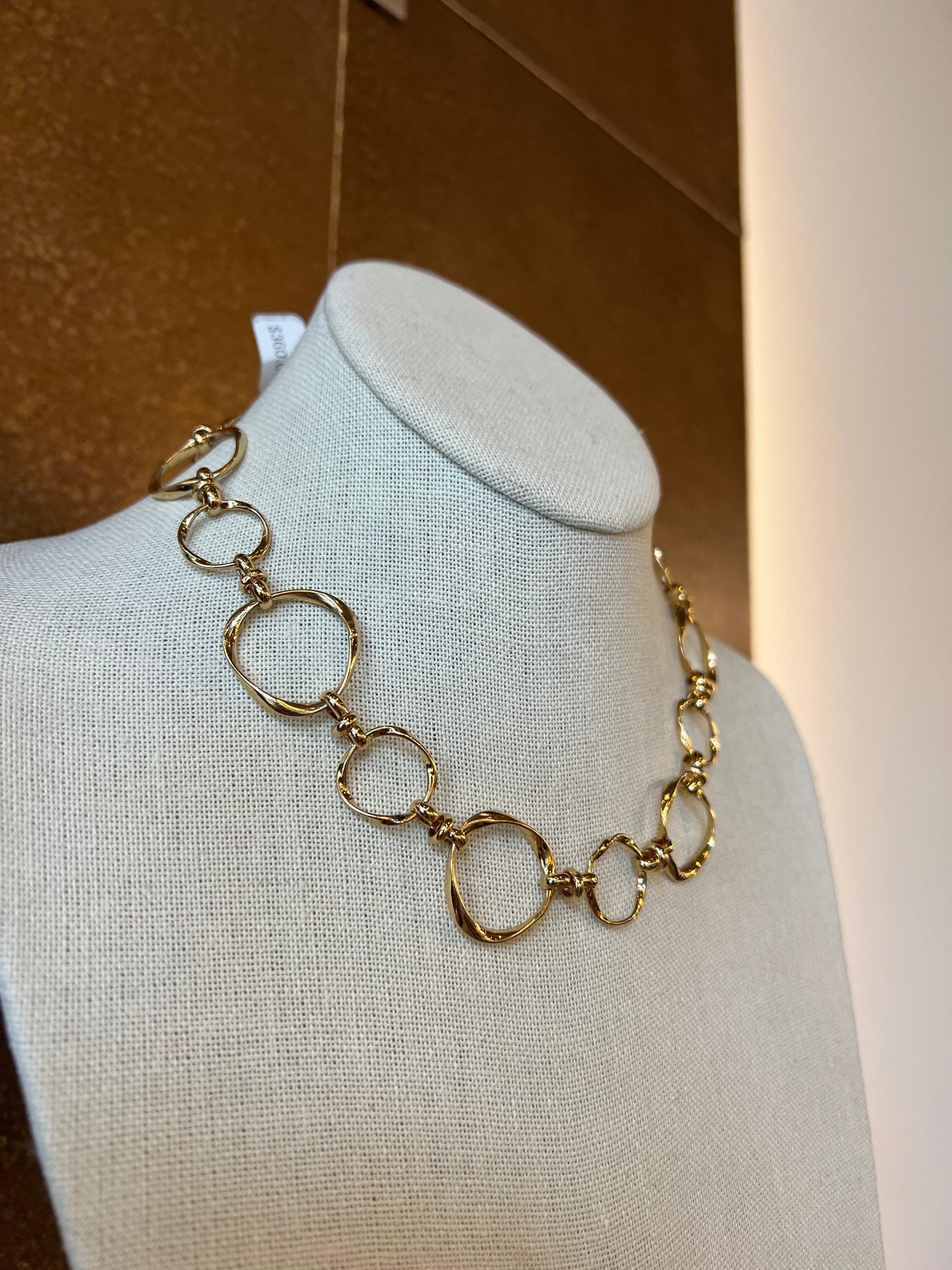 Loop Necklace